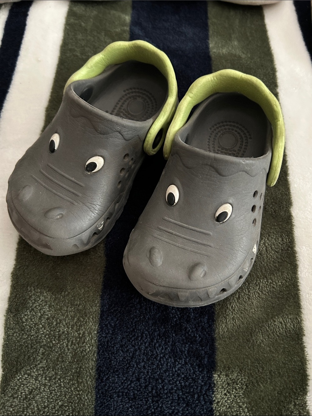 Unk Grey and Lime Kids Croc-Style Clogs with Playful Eyes